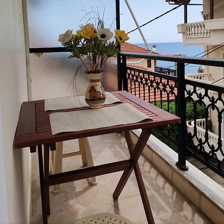Διαμέρισμα Για Οικογένεια Με Θέα Την Θάλασσα Appartement Arkoudi Buitenkant foto